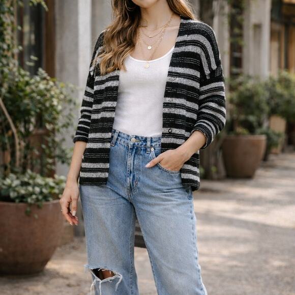 Madewell Sweaters - Madewell Black &‎ White Stripe Dolman Sleeve Drapey Cardigan XS/S Oversized
